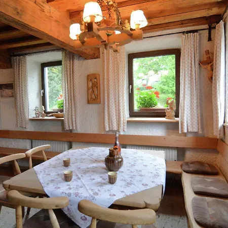 Luxurious Holiday In Near Forest Perlesreut
